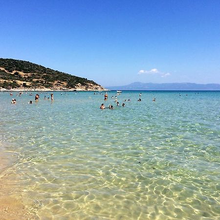 Holiday Apartment Sombrero Néa Péramos Εξωτερικό φωτογραφία