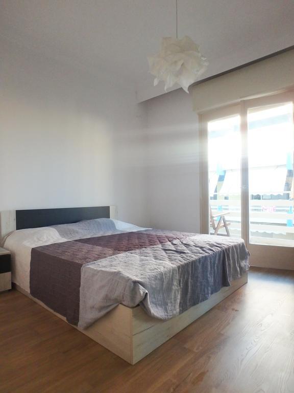 Holiday Apartment Sombrero Néa Péramos Εξωτερικό φωτογραφία