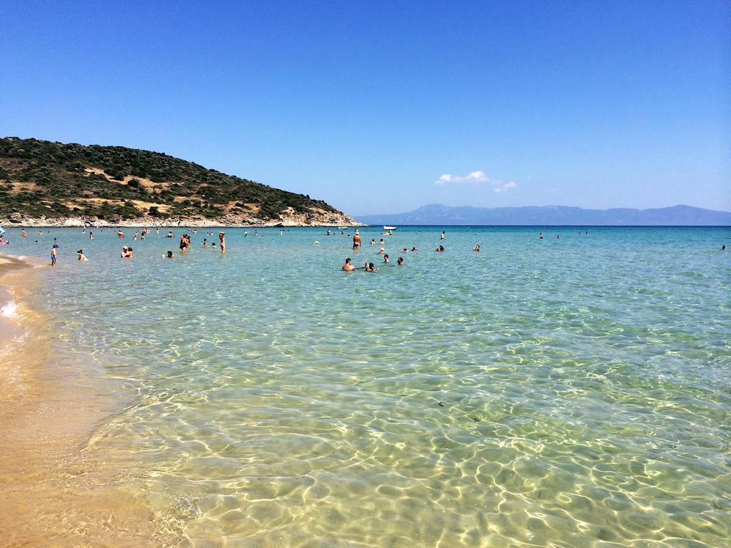 Holiday Apartment Sombrero Néa Péramos Εξωτερικό φωτογραφία